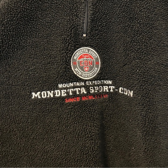 Mondetta Sports Pullover - Picture 4 of 4